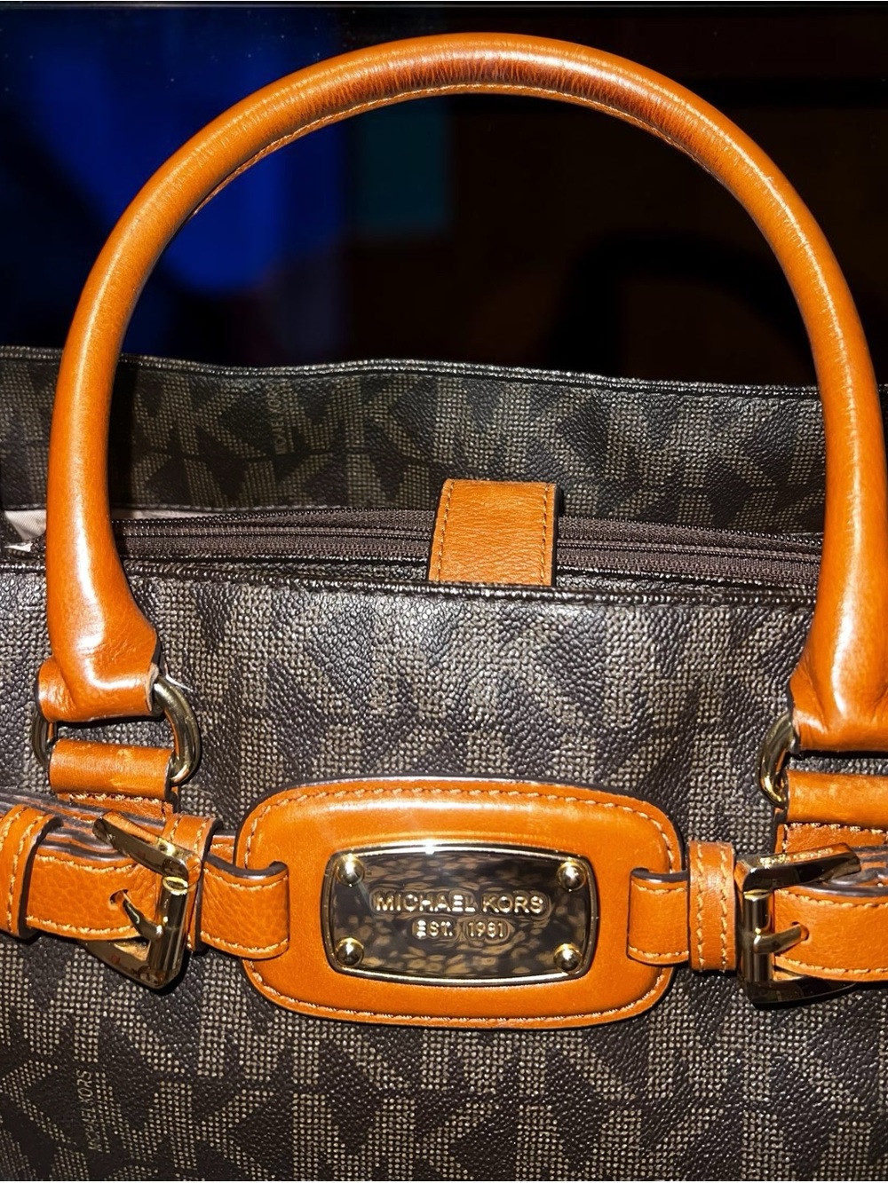 Michael Kors Hamilton Signature Logo Large Tote Bag Brown Tan Gold Like New - Picture 14 of 15